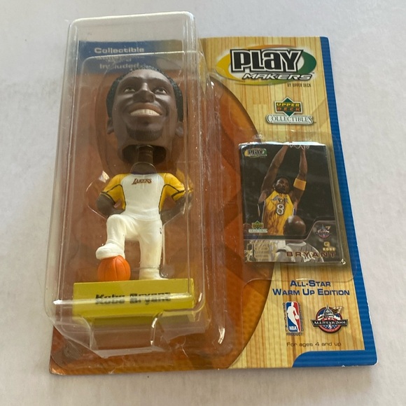 LA LAKERS Kobe Bryant Bobble Head by Upper Deck Sealed in Original Packaging. - Picture 1 of 5